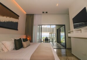 Luxury Suite, 2 Bedrooms, Ocean View | Premium bedding, in-room safe, laptop workspace, blackout drapes - Singular Dream Vacation Rentals  (Playa del Carmen)