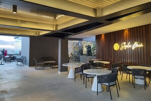Snack bar