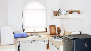 Apartment | Eigene Küche | Kühlschrank, Mikrowelle, Ofen, Herdplatte
