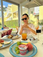 Desayuno buffet incluido todos los días 