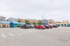 免费自助停车
