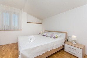 2 soveværelser, gratis Wi-Fi, sengetøj, adgang for kørestole