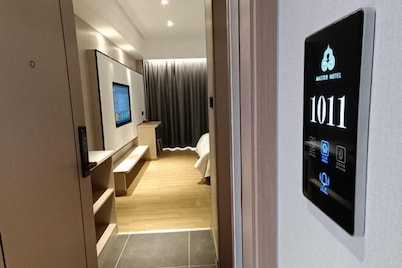 Master Hotel