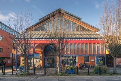 Chic & Fun 2 Bedroom Apartment