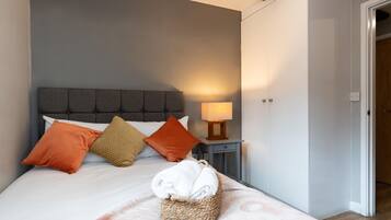 2 bedrooms, iron/ironing board, travel crib, free WiFi