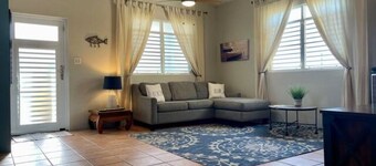Family time, 5 minute walk from main walkway to restaurants and beach!