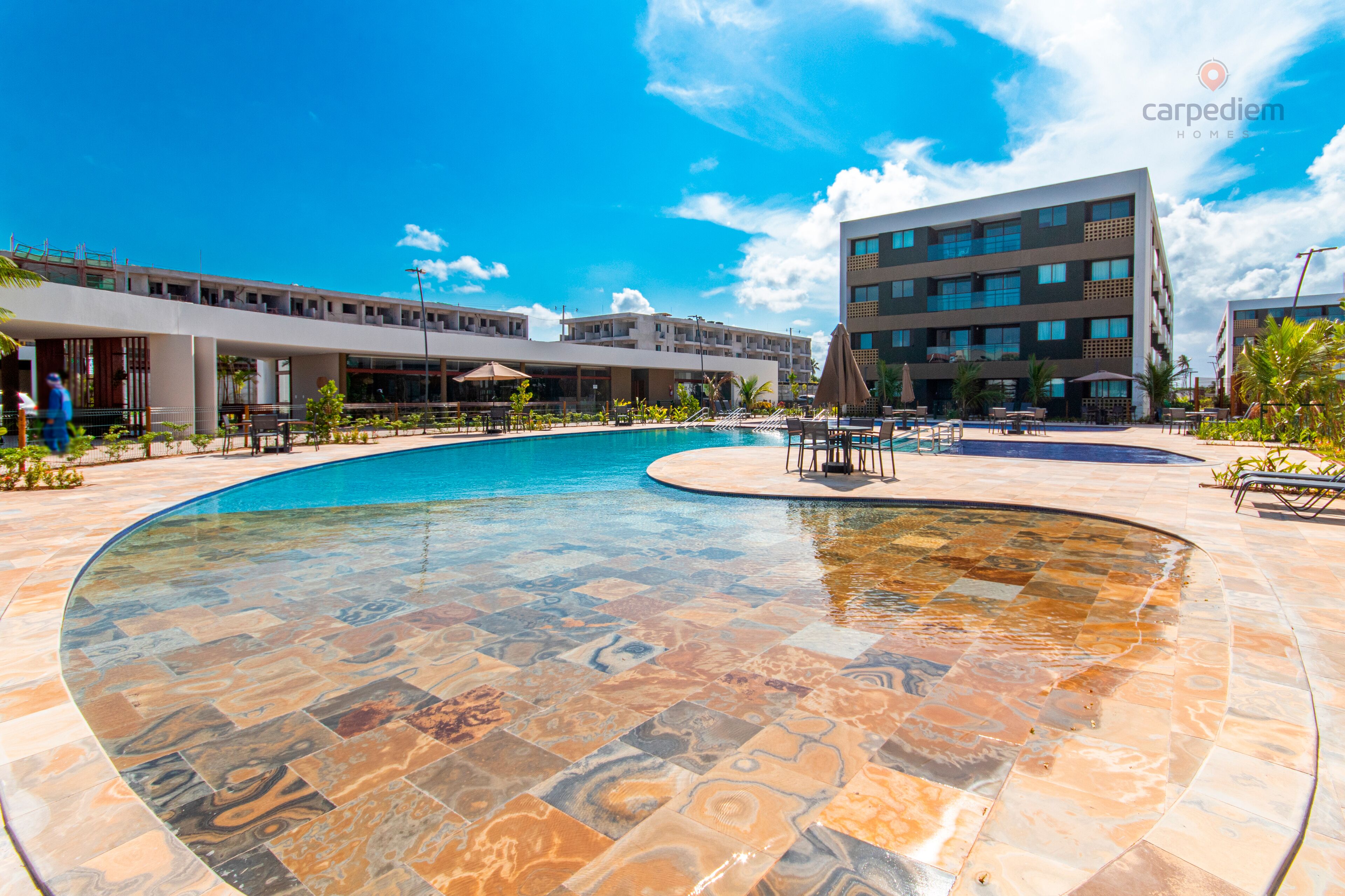 4 piscinas al aire libre