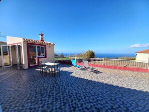 Outdoor dining - Casa Abreu Gouveia, Ponta do Pargo (Ponta do Pargo)