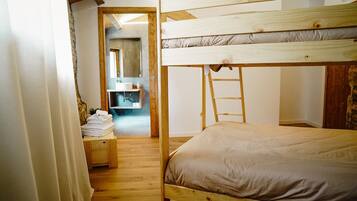 Kamar (Codo) | Kedap suara dan Wi-Fi gratis