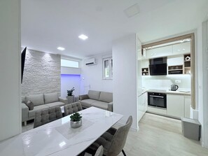 Deluxe Apartment, 2 Bedrooms, Courtyard View, Ground Floor | Living area - Palma Apartments (Kotor)