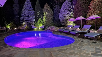 Cottage (Glamorous Cabana) | Exterior