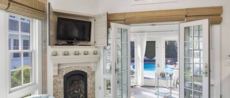 Cottage (Glamorous Cabana) | Exterior