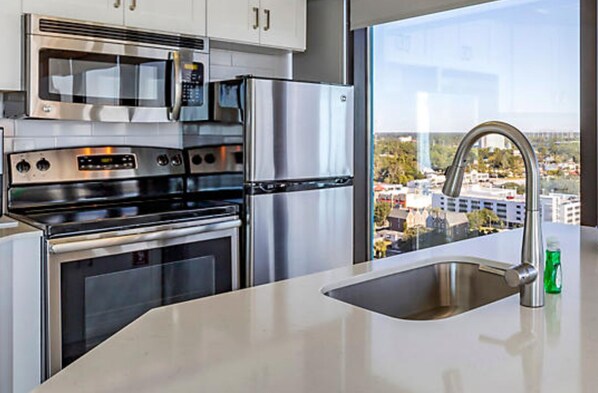 Fridge, microwave, oven, stovetop