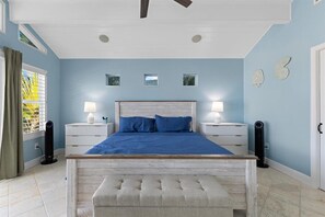 4 bedrooms, desk, iron/ironing board, travel cot
