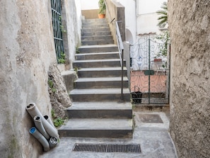 Gallery House | Street view