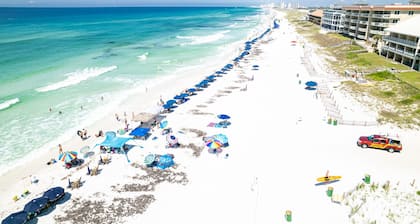 Gulf Views-Near Henderson-Heated Spa-Sleeps 16 - or 22 w/Owner's Quarters Add On