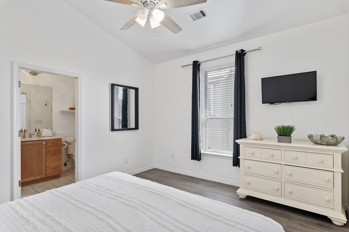 Photo 13 of Gulf Views-Near Henderson-Heated Spa-Sleeps 16 - or 22 w/Owner's Quarters Add On