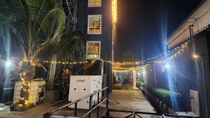 Front of property - Today's Exclusive Hotel   (Lagos)