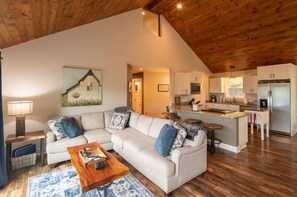 TV, fireplace, offices