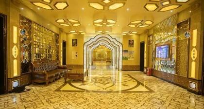 Maomingjia International Hotel (Dianbai Wanda Plaza Branch)