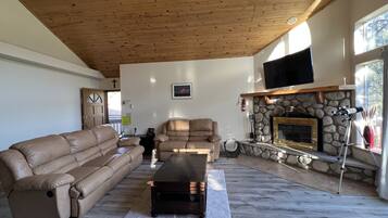 Televisor intel·ligent i llar de foc