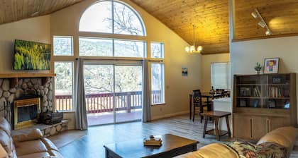 Private Cabin located directly across Park