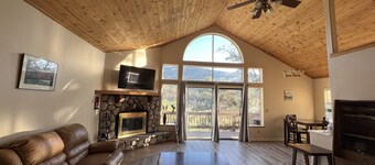 Private Cabin located directly across Park