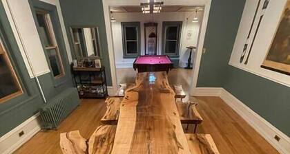 ADK Game House Rental