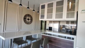 Frigorifero, piano cottura