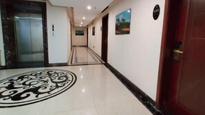 Imej tidak diklasifikasikan, 3 daripada 76, butang