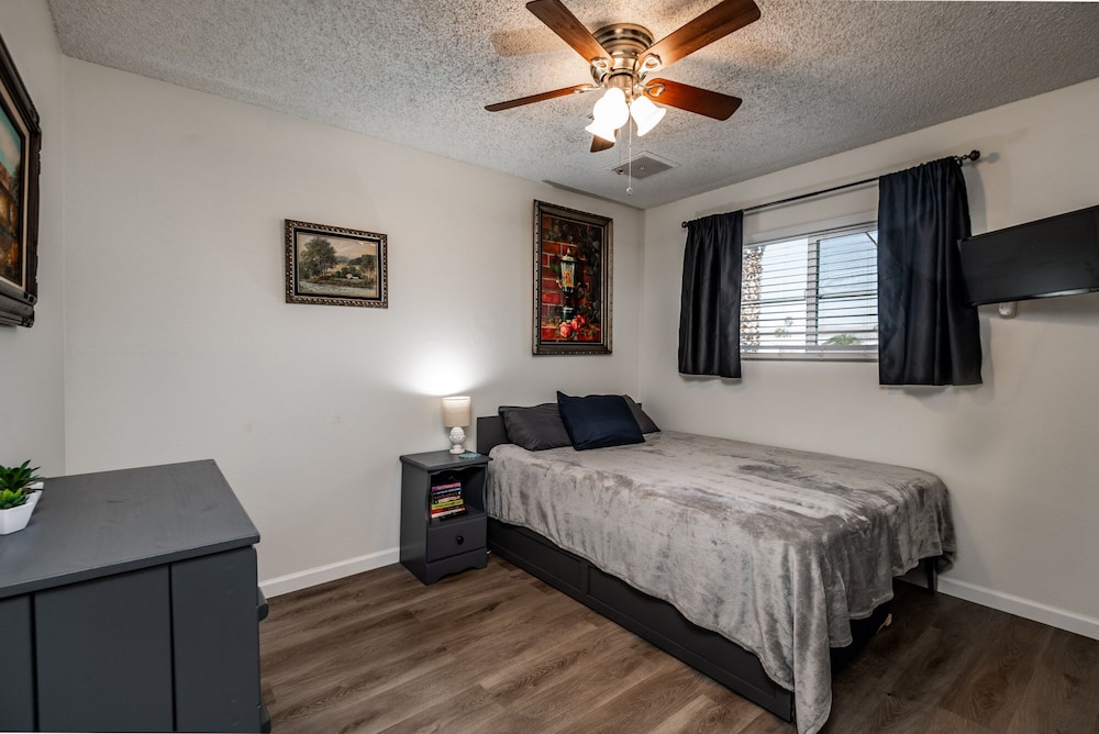 Home Close to River Dog Friendly Bullhead City FeWodirekt