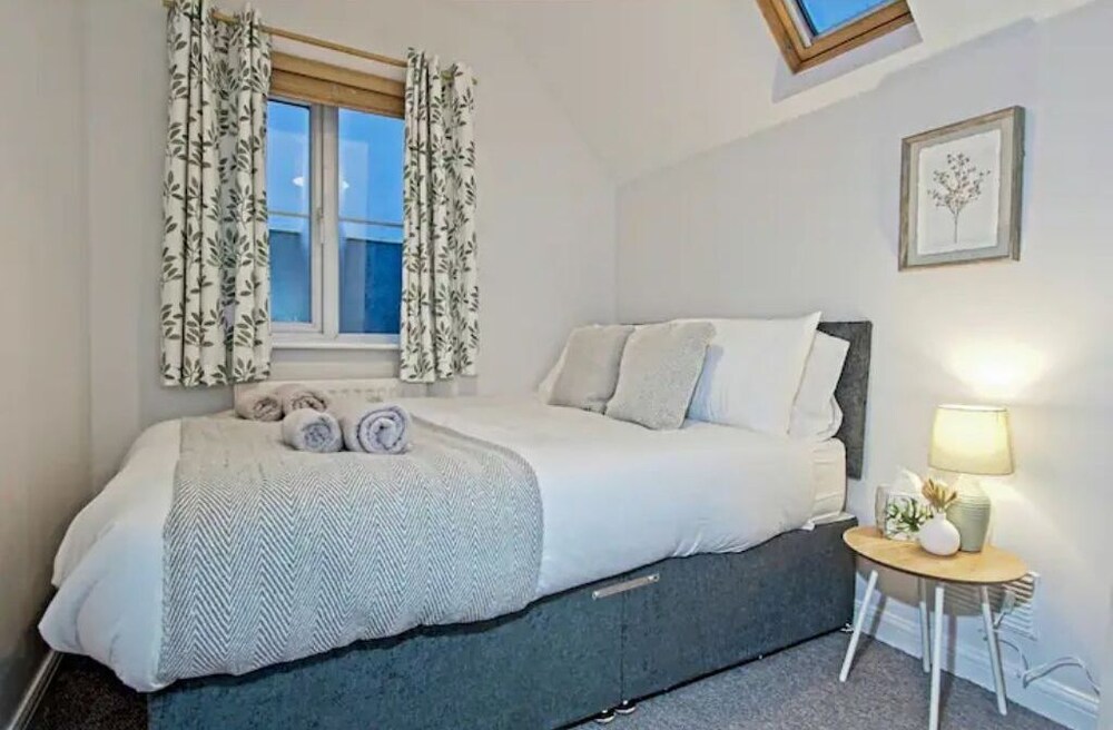 2 Bedroom House in Barry with Free Parking - Barry | Vrbo