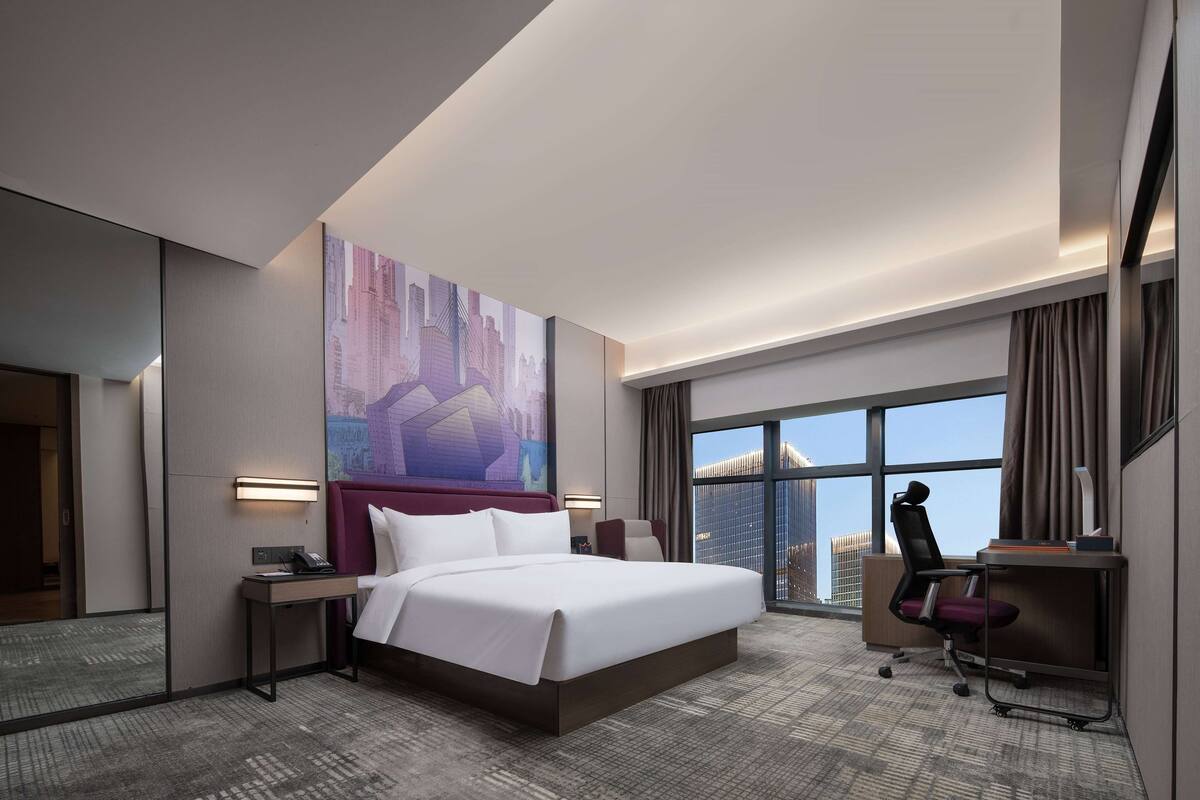 Suite, 1 cama de matrimonio grande, no fumadores | Minibar, tabla de planchar con plancha, wifi gratis y ropa de cama