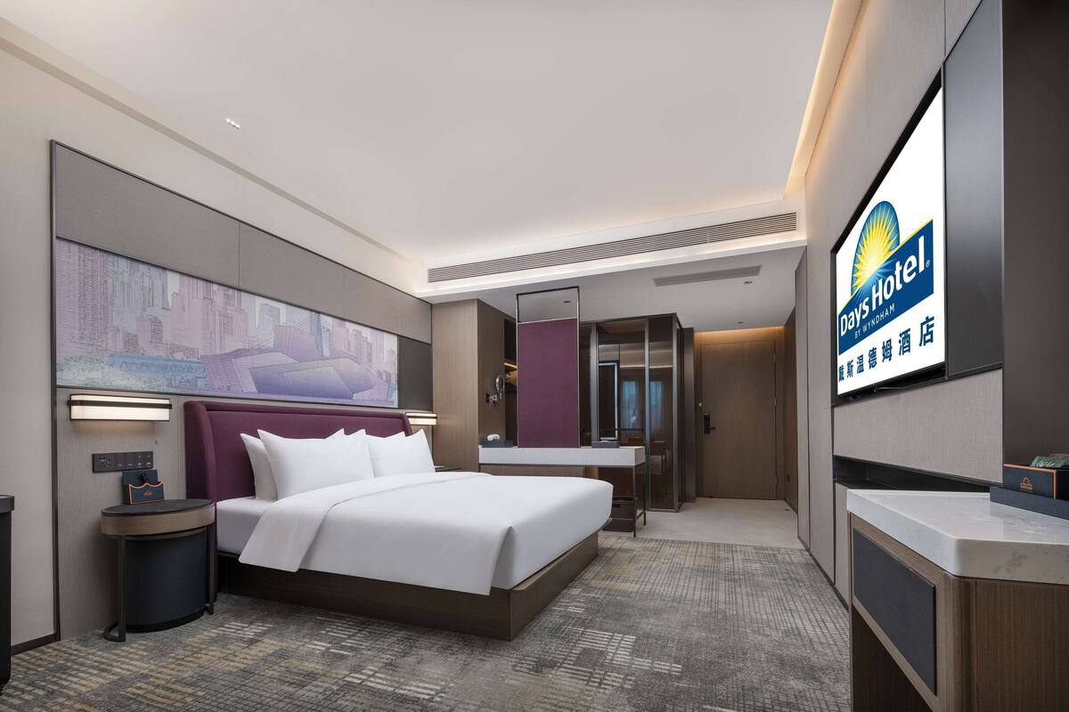 Habitación Deluxe, 1 cama de matrimonio grande, no fumadores | Minibar, tabla de planchar con plancha, wifi gratis y ropa de cama