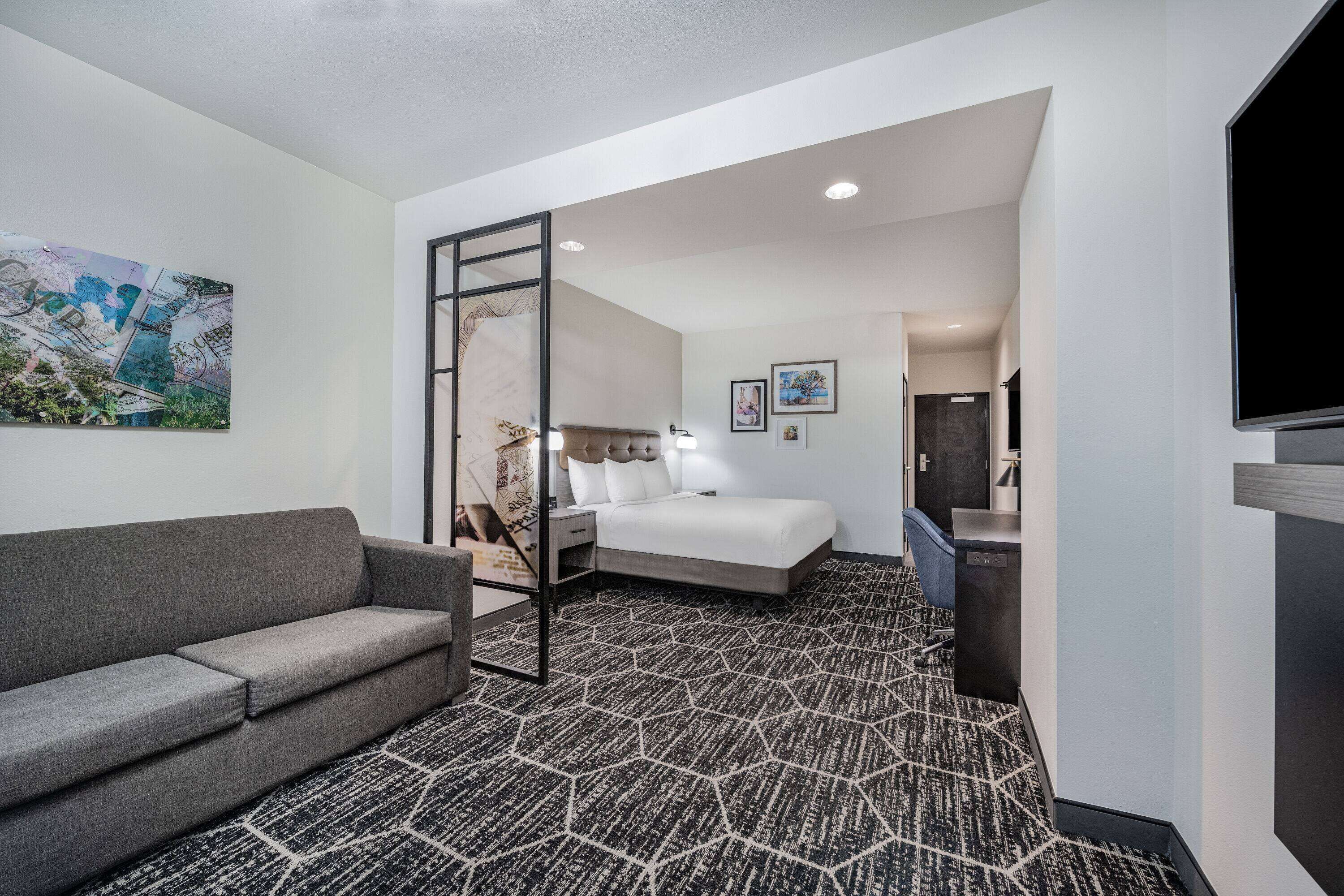 办公桌、笔记本电脑工作区、熨斗/熨衣板、免费 WiFi