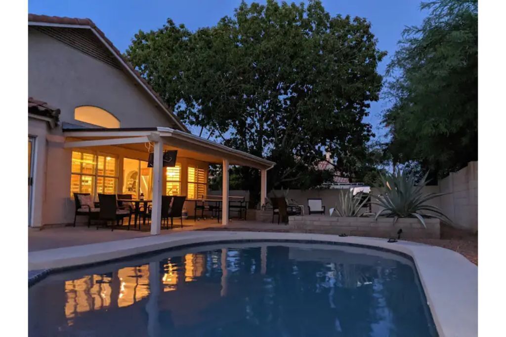 Scottsdale Kierland oasis w/ heated pool & spa