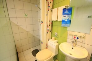 Bathroom - 100 Hotel (Guangzhou Panyu Shiqiao Metro Station) (Guangzhou)