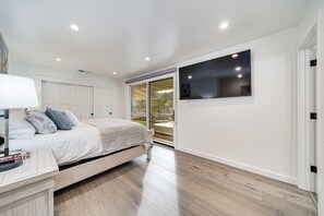 4 bedrooms, iron/ironing board, free WiFi, bed sheets - Shygusta Ranch — Ranch-style home (Calistoga)