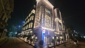 واجهة المنشأة