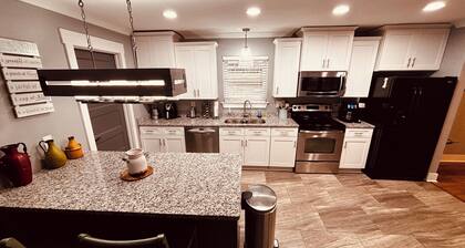 Renovated ranch home, 1850 sf-15 mins to Whacker -25 mins to Chattanooga Airport