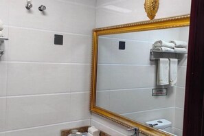 Room - Xinluyuan Hotel (Tumed Right Banner)