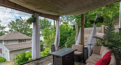 Beautiful House overlooking Lake Chemung, with a Private Chef Tasting option.