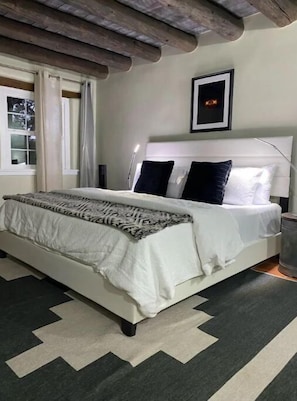 1 camera, una scrivania, Wi-Fi gratuito, lenzuola