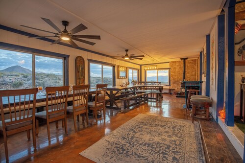 The Coyote Den #1: Experience Arizona Agritourism