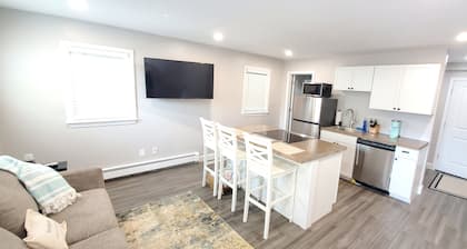 1 Bed near downtown