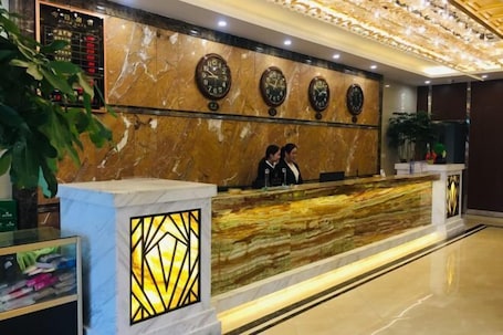 Lobby. Frost Hotel