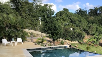 Alberca al aire libre