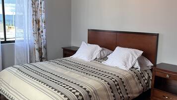 2 bedrooms, in-room safe, desk, iron/ironing board