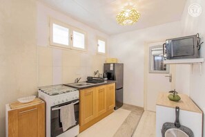 Een magnetron, een oven