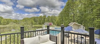 Wildflower Lotus Farm a Luxurious 5bd Home w/ Pool, Firepit and more